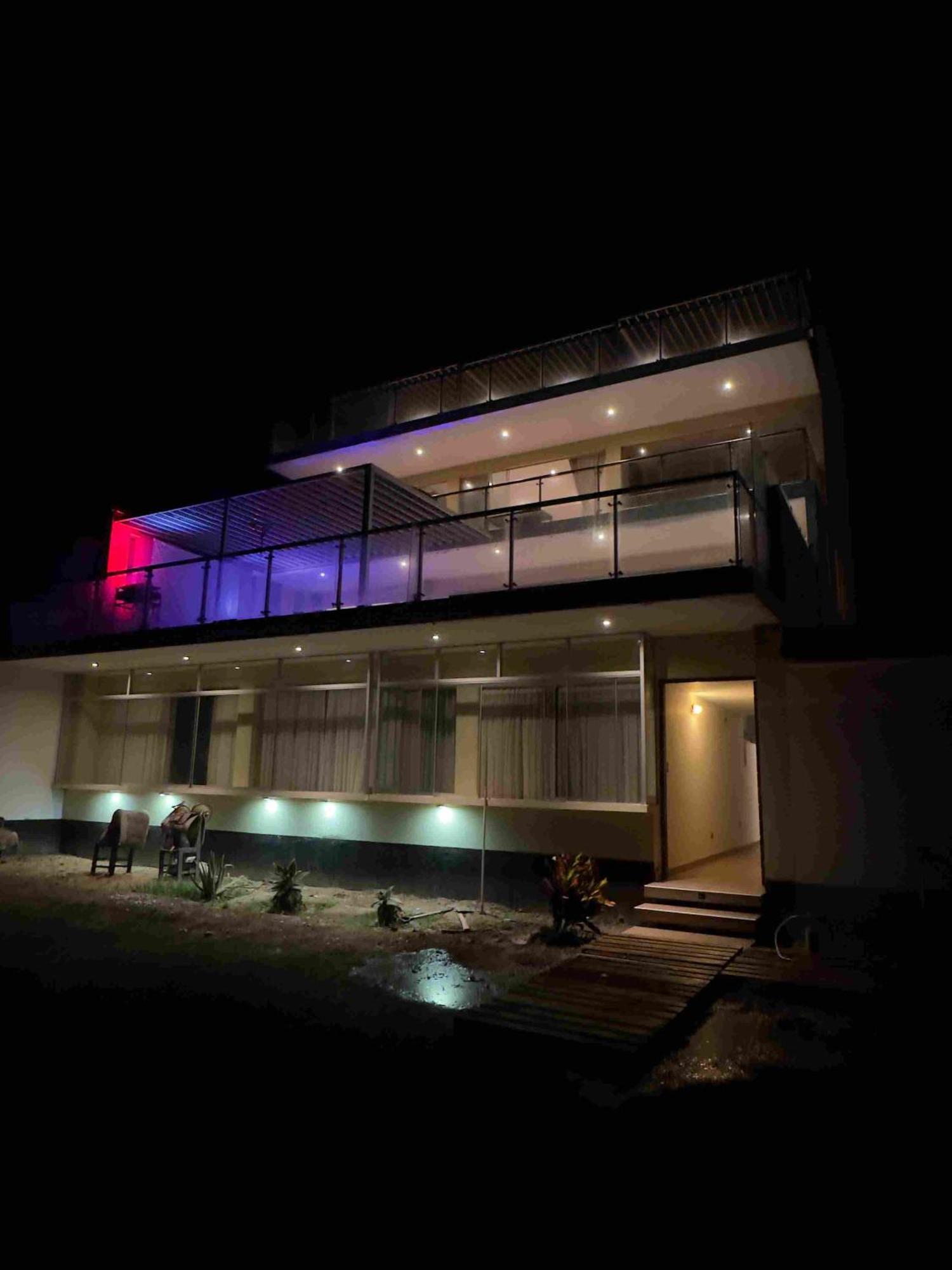 Bed and Breakfast Yolo House Peru Asia Exteriér fotografie